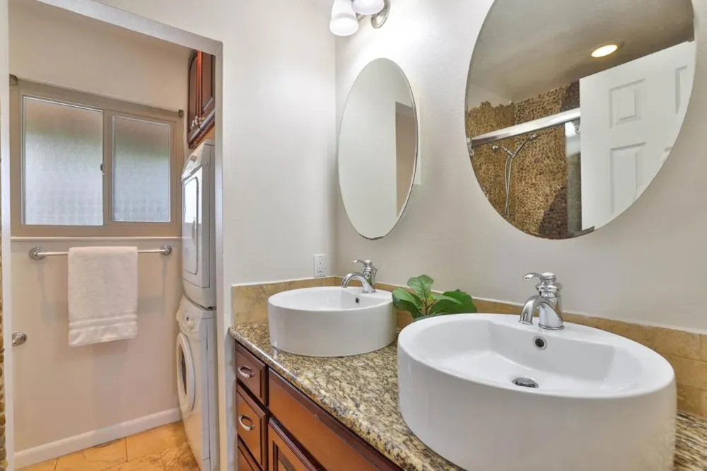 248 E Red Oak Drive #E Sunnyvale, CA 94086