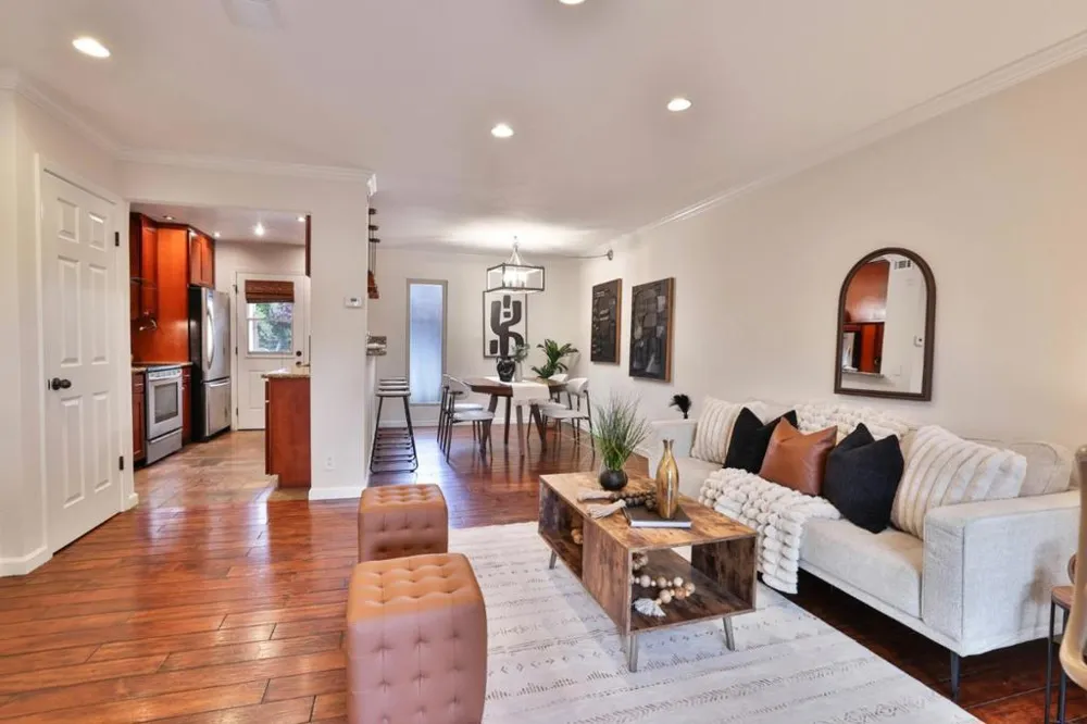 248 E Red Oak Drive #E Sunnyvale, CA 94086