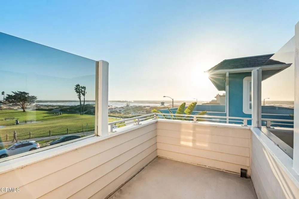 1401 GREENOCK LANE Ventura, CA 93001