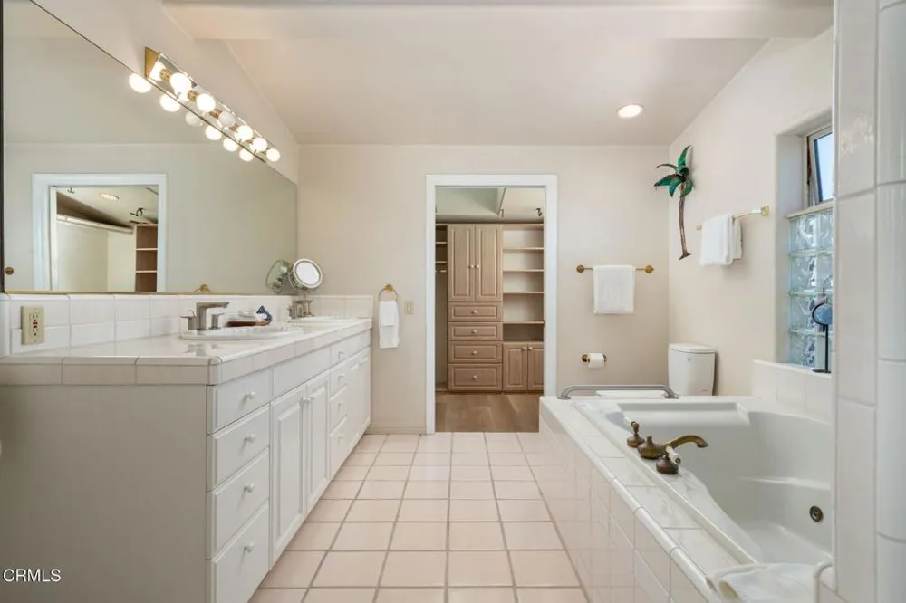 1401 GREENOCK LANE Ventura, CA 93001
