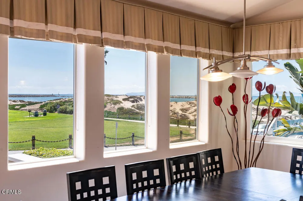 1401 GREENOCK LANE Ventura, CA 93001