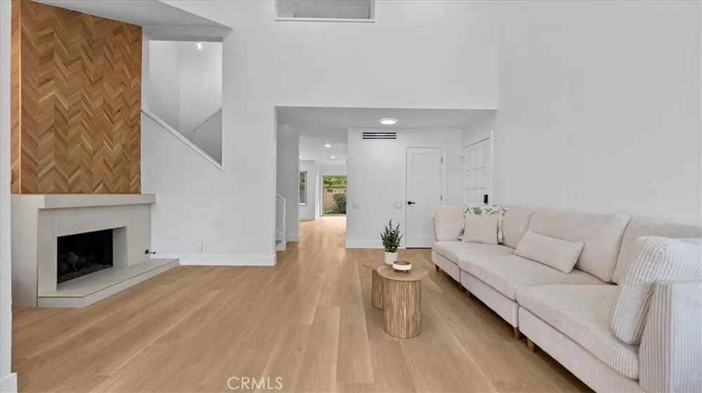 26562 Lucinda Mission Viejo, CA 92691