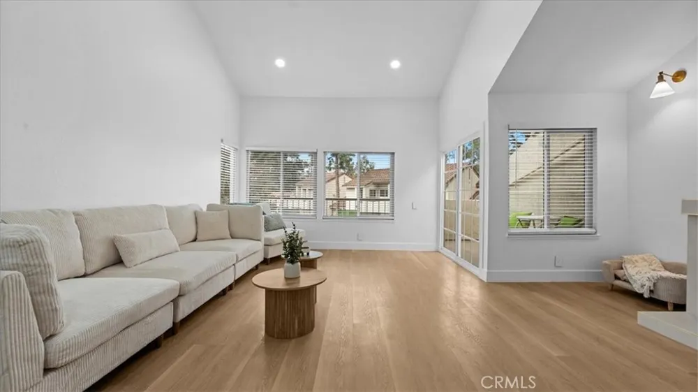 26562 Lucinda Mission Viejo, CA 92691