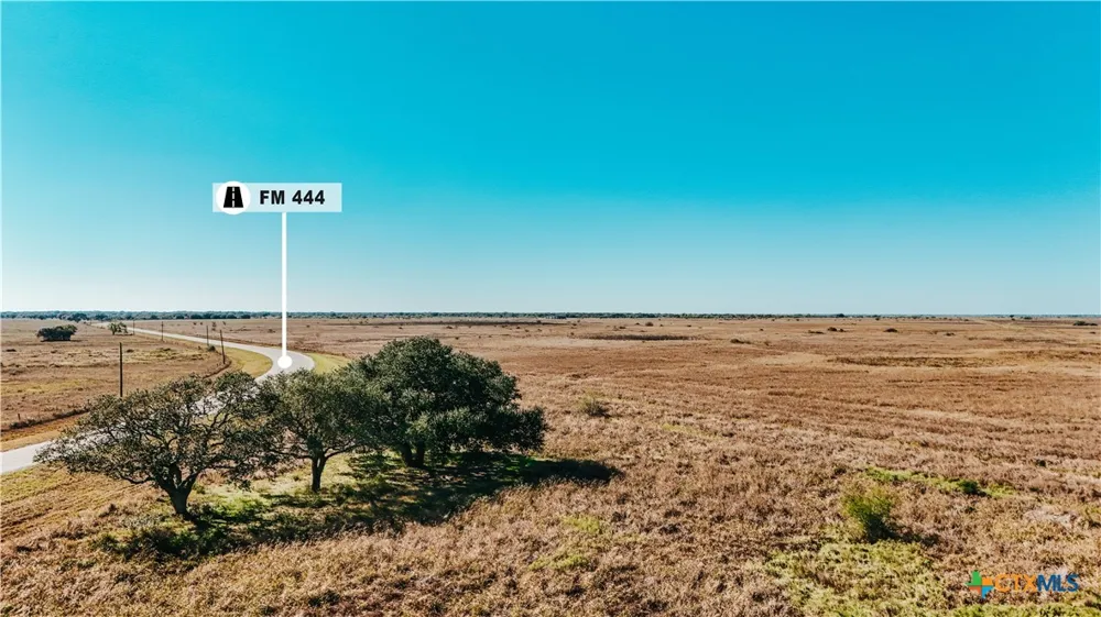 5509 FM 444 N Inez, TX 77968