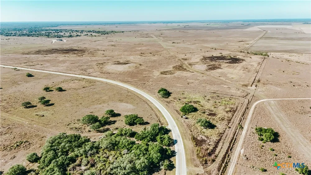 5509 FM 444 N Inez, TX 77968