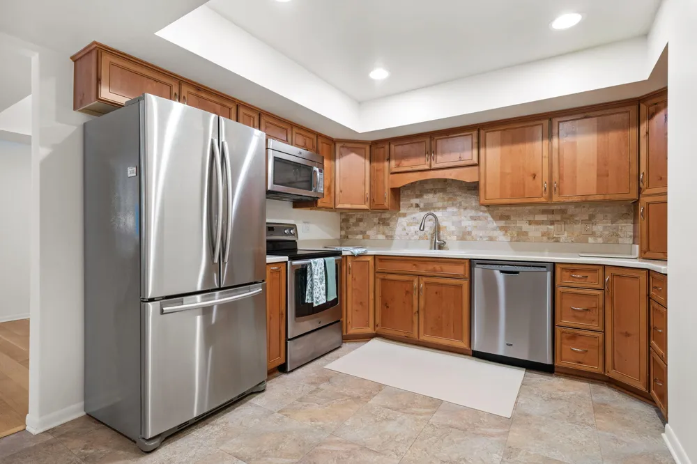 2115 Nature Cove Court #210 Ann Arbor, MI 48104