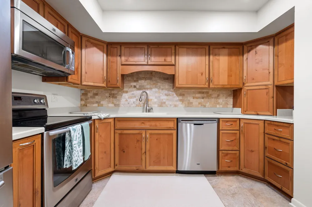 2115 Nature Cove Court #210 Ann Arbor, MI 48104