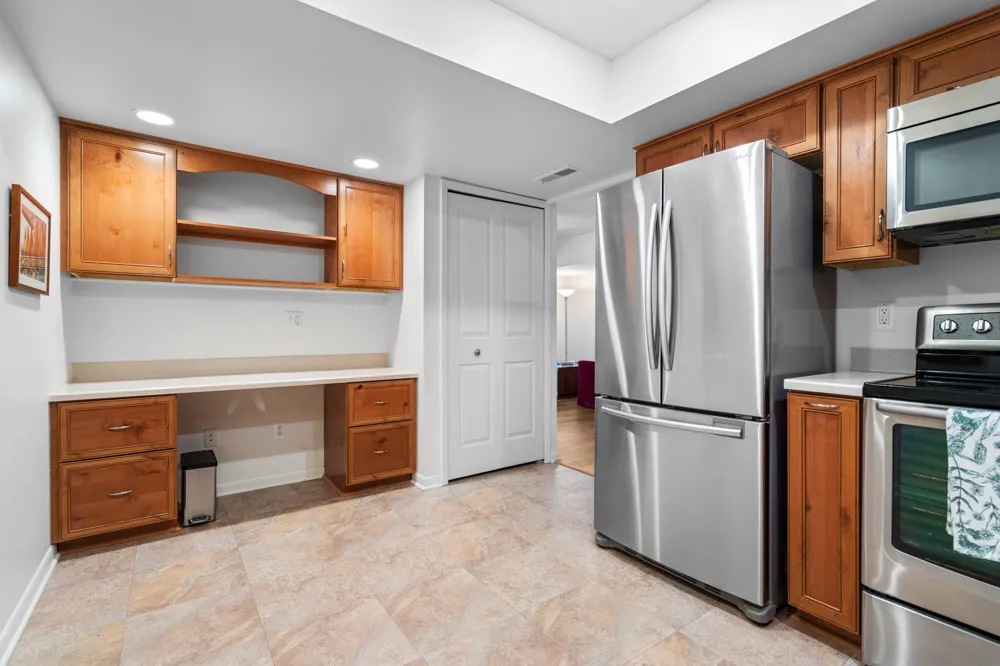 2115 Nature Cove Court #210 Ann Arbor, MI 48104