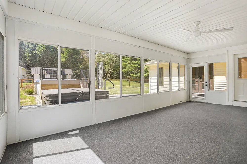 6107 14th Street Kalamazoo, MI 49009