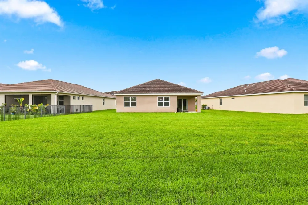 10505 SW Toren Way Port St. Lucie, FL 34987