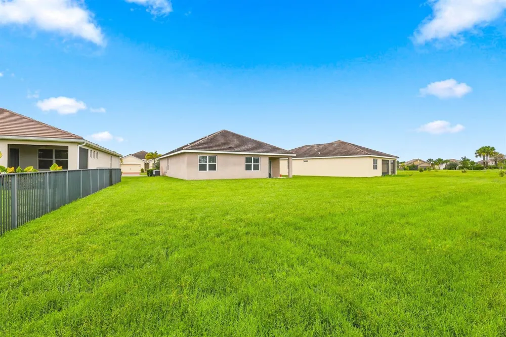 10505 SW Toren Way Port St. Lucie, FL 34987