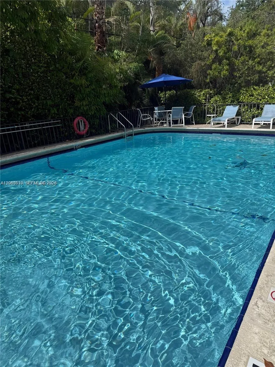 100 Ocean Lane Dr #303 Key Biscayne, FL 33149