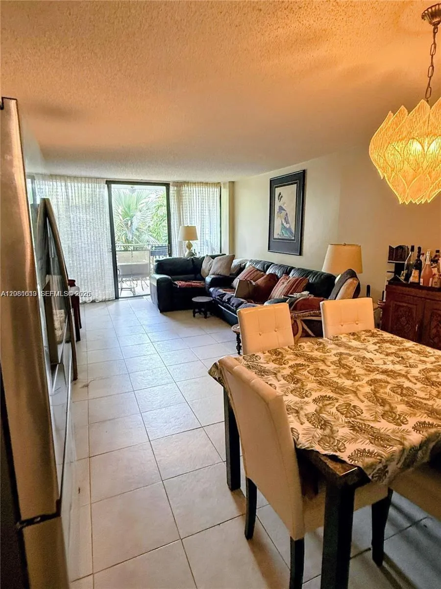 100 Ocean Lane Dr #303 Key Biscayne, FL 33149