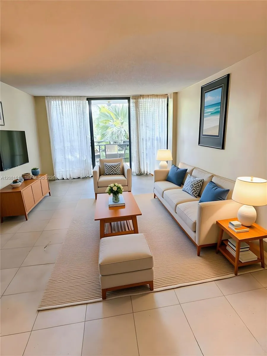 100 Ocean Lane Dr #303 Key Biscayne, FL 33149