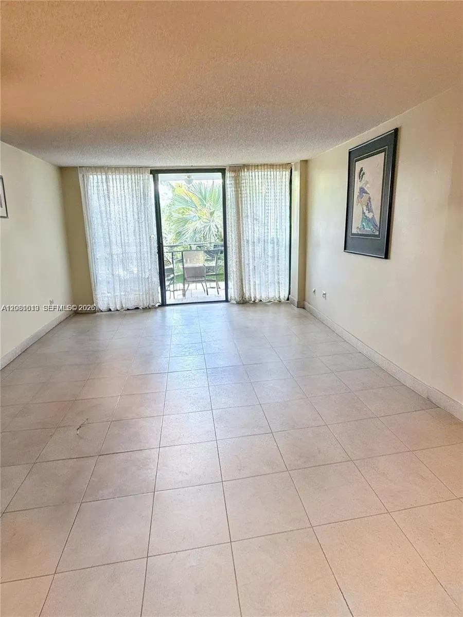 100 Ocean Lane Dr #303 Key Biscayne, FL 33149