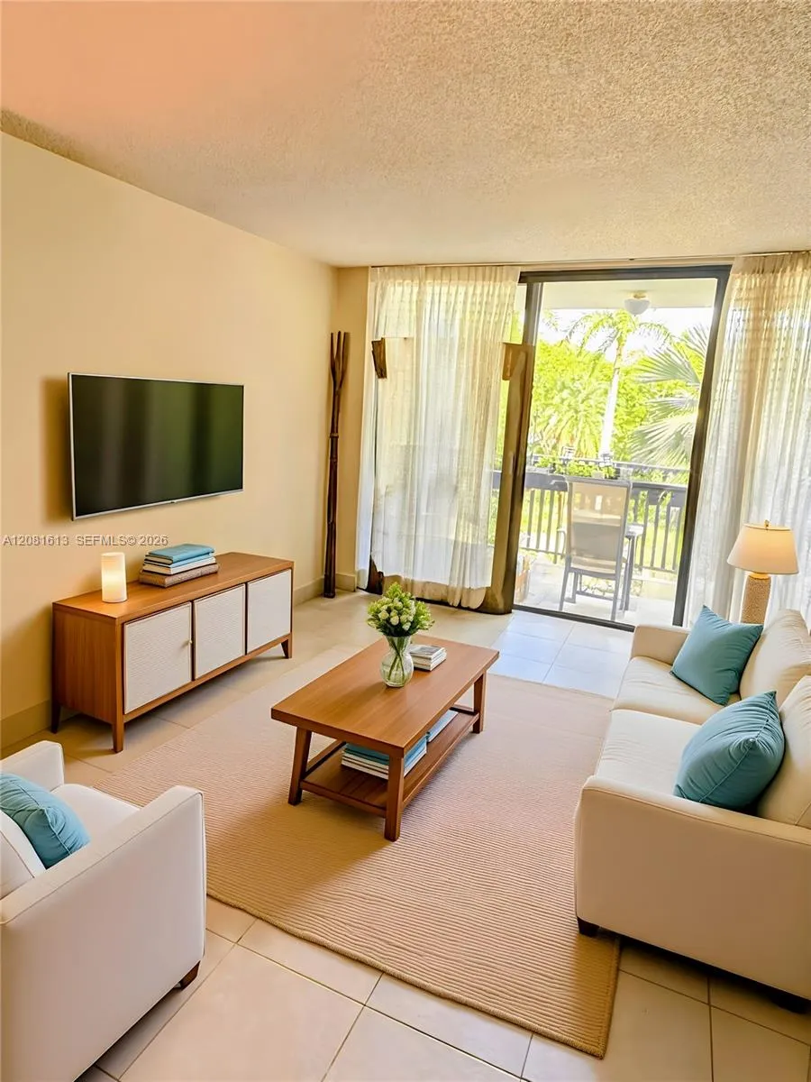 100 Ocean Lane Dr #303 Key Biscayne, FL 33149