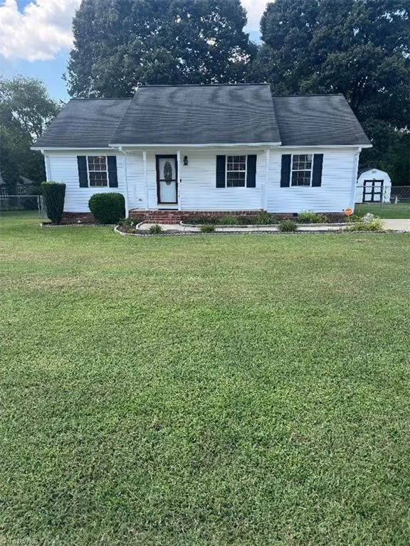 105 Bell Drive Thomasville, NC 27360