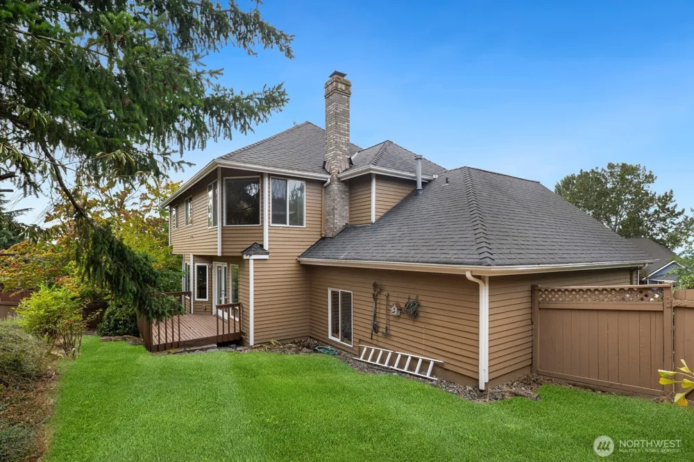 8424 127th Avenue SE Newcastle, WA 98056