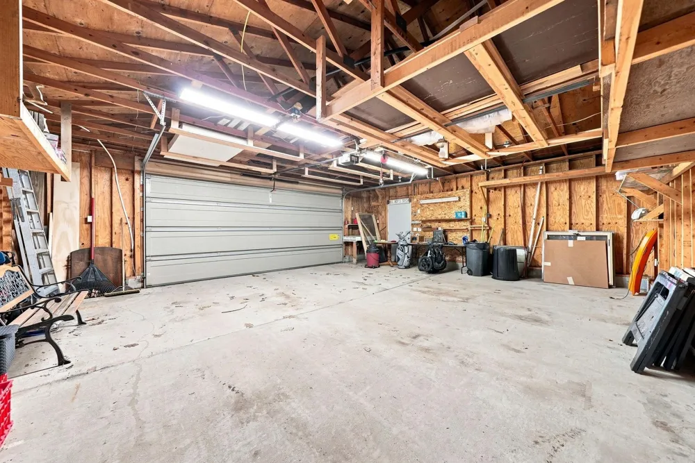9171 W Oak Drive Lake Township, MI 49651