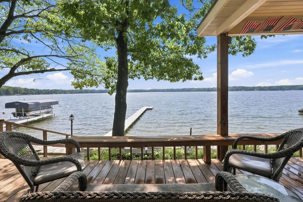 9171 W Oak Drive Lake Township, MI 49651