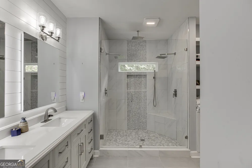 85 Tollwood PL Grayson, GA 30017