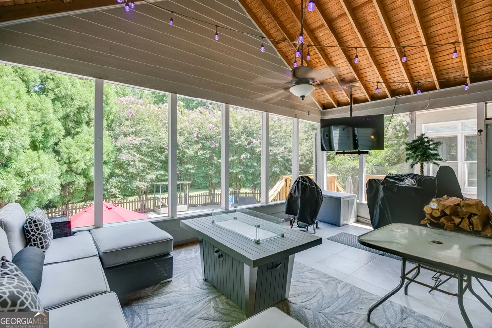 85 Tollwood PL Grayson, GA 30017