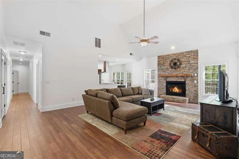 8878 Brewer RD Douglasville, GA 30134