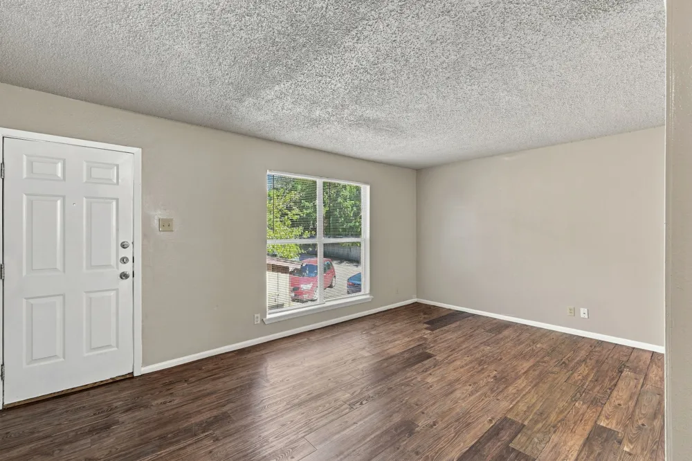 2319 Greenfield Parkway #207 Austin, TX 78741