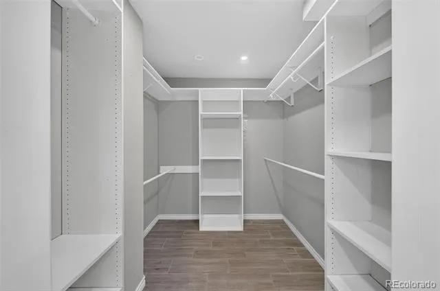 2577 S Independence Court Denver, CO 80227