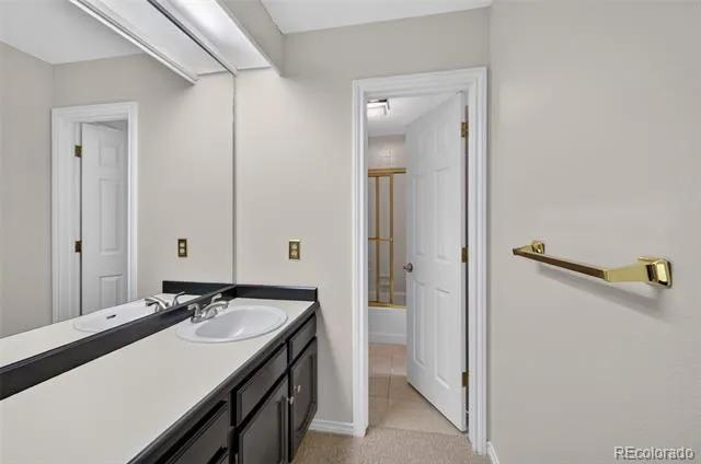 2577 S Independence Court Denver, CO 80227