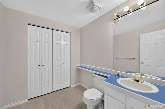 2577 S Independence Court Denver, CO 80227