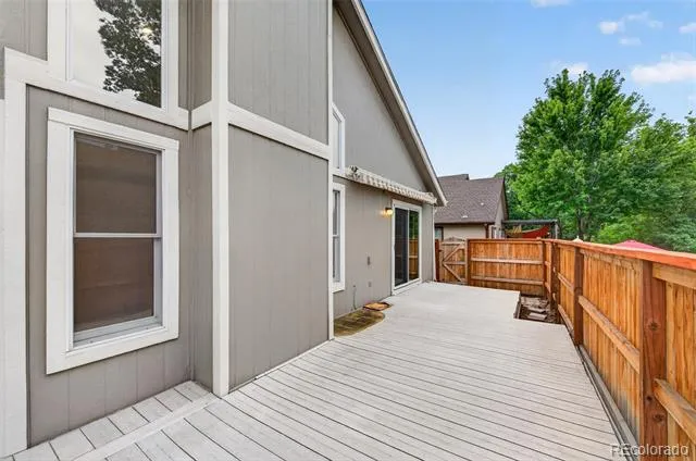 2577 S Independence Court Denver, CO 80227