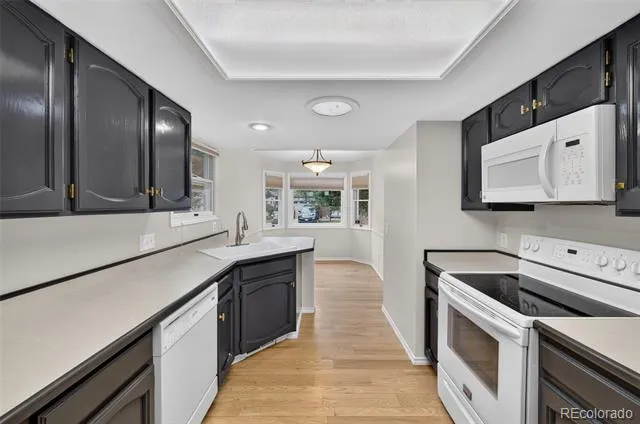 2577 S Independence Court Denver, CO 80227