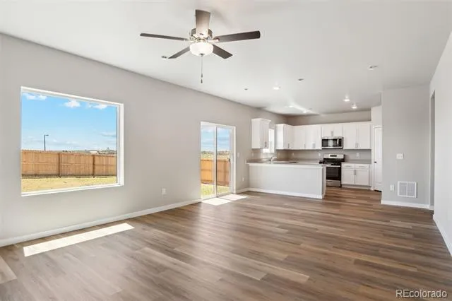 48150 Shetland Drive Bennett, CO 80102