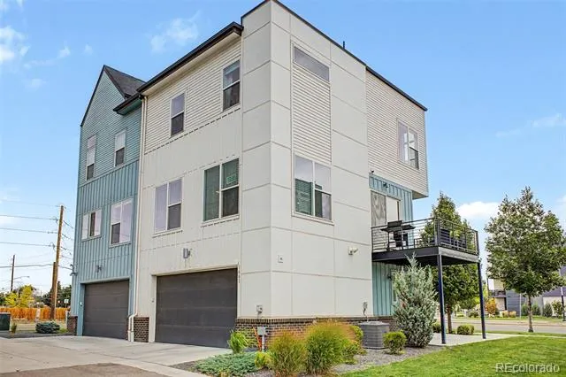1661 W 67th Circle Denver, CO 80221
