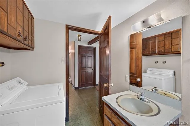 8298 W 72nd Avenue Arvada, CO 80005