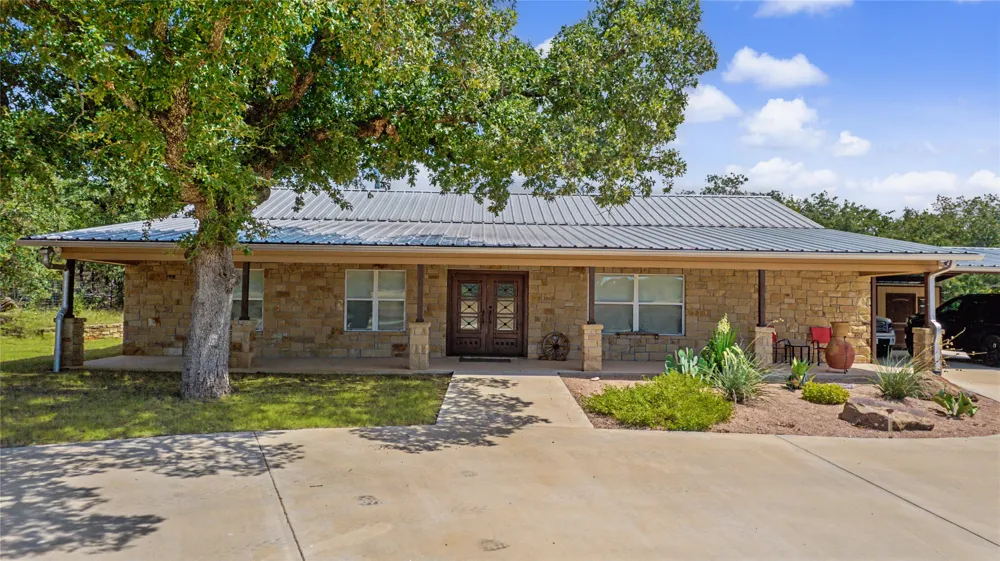 2728 S Fm 129 Santo, TX 76472