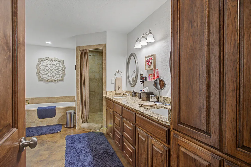 2728 S Fm 129 Santo, TX 76472