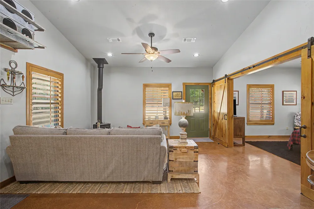 2728 S Fm 129 Santo, TX 76472