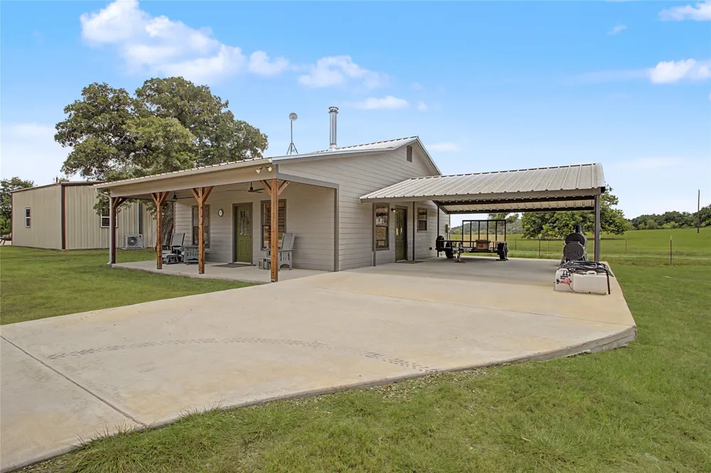 2728 S Fm 129 Santo, TX 76472
