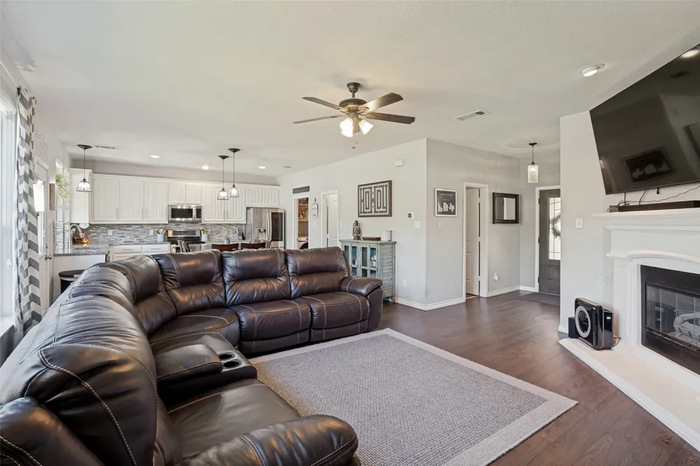 3039 Stallion Crossing Irving, TX 75060