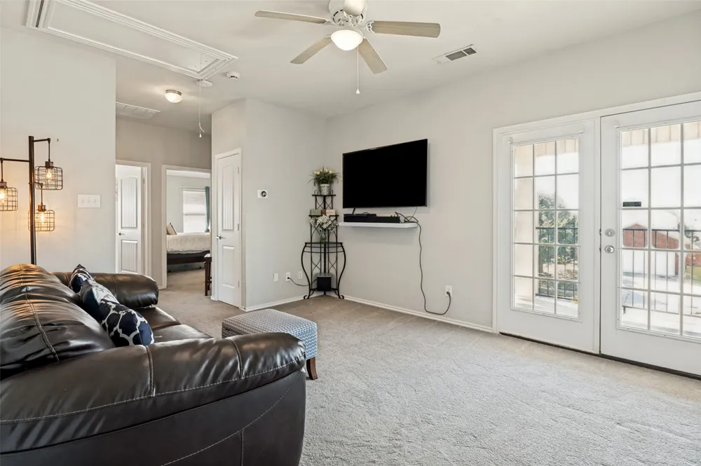 3039 Stallion Crossing Irving, TX 75060