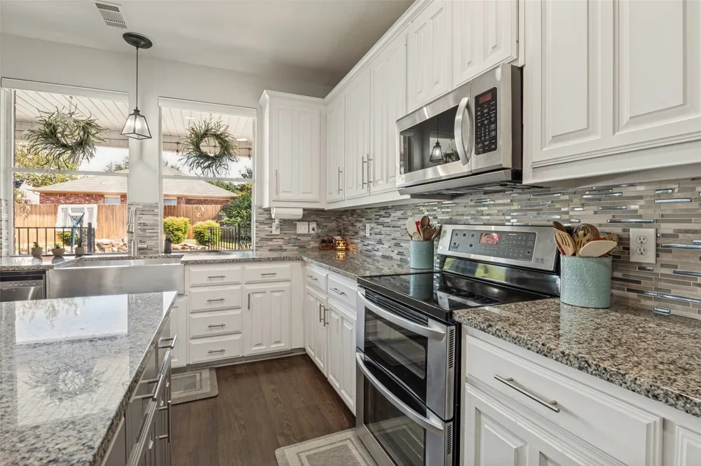 3039 Stallion Crossing Irving, TX 75060