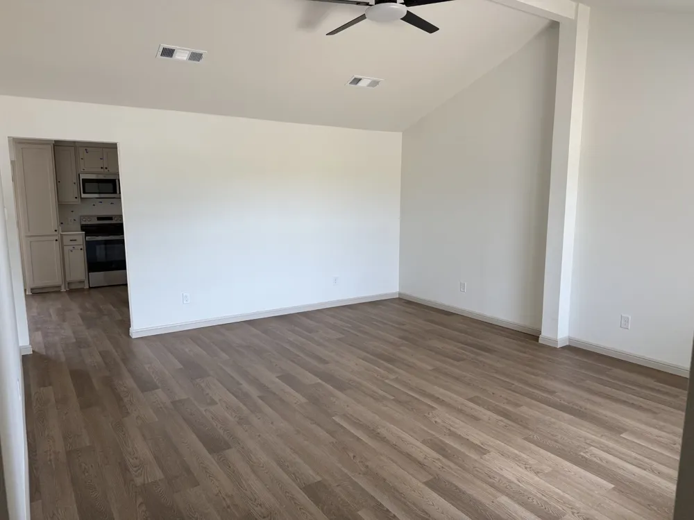 402 Nolan River Road #B Cleburne, TX 76033