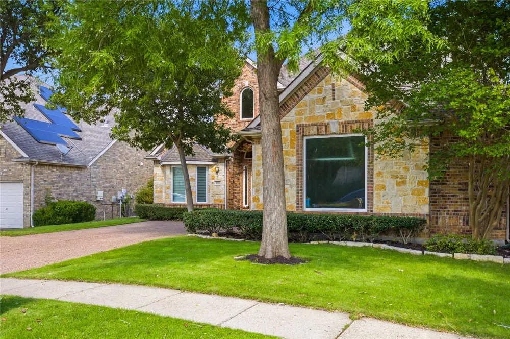 9024 Bottlebrush Lane Irving, TX 75063
