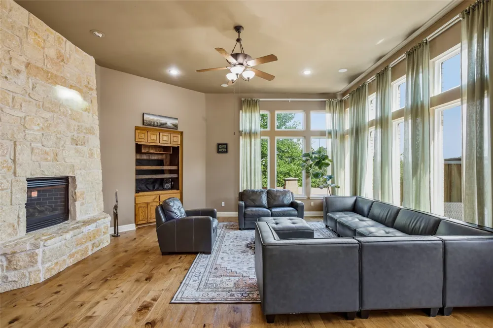 9024 Bottlebrush Lane Irving, TX 75063