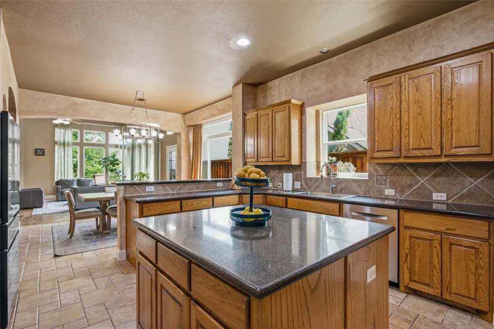 9024 Bottlebrush Lane Irving, TX 75063