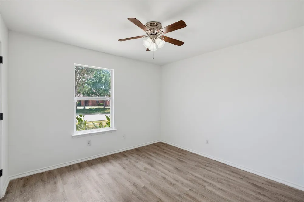 1612 Crown Point Drive Little Elm, TX 75036