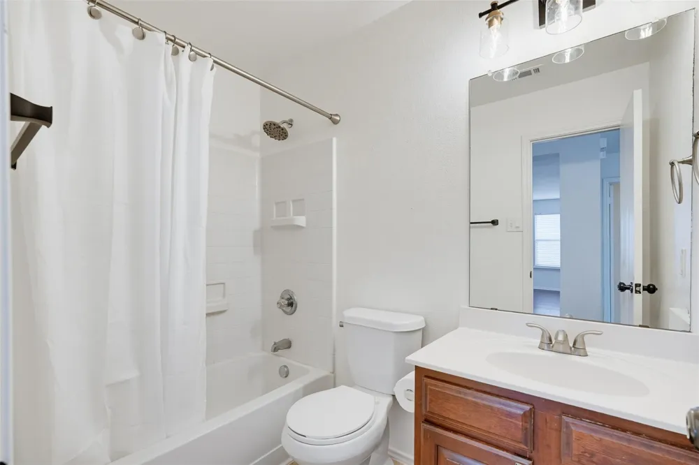 1612 Crown Point Drive Little Elm, TX 75036