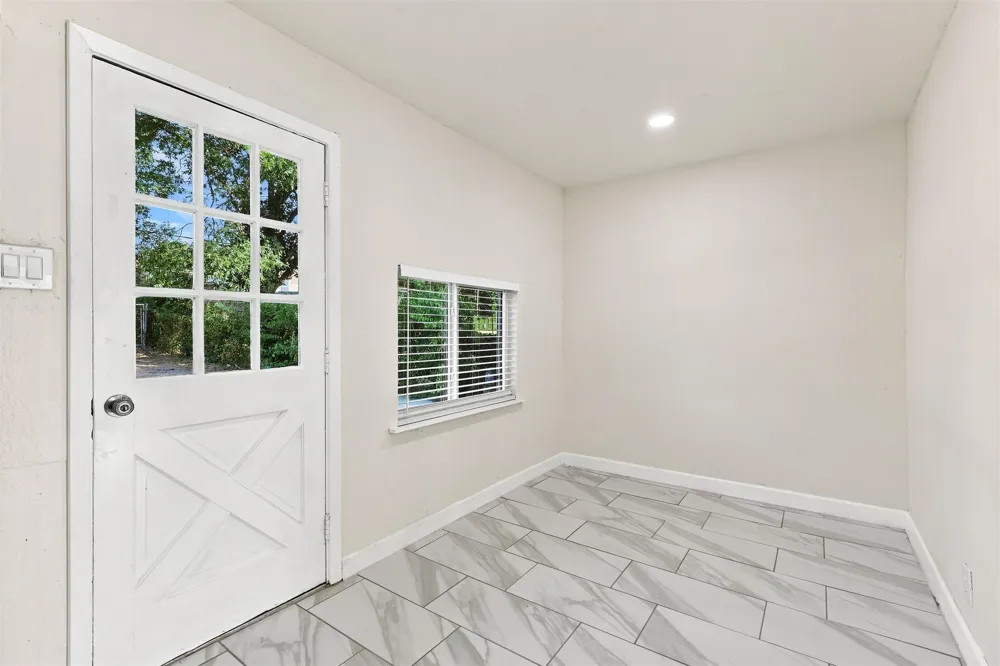 12241 Oberlin Drive Dallas, TX 75243